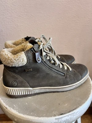 Bota Tênis Remonte D0770 Maditta 70 Tamanho 41Excelente estado! - Imagem 1 de 4