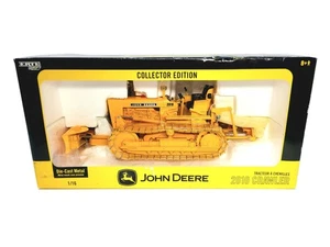 John Deere 2010 Crawler with Blade - ERTL 1:16 Scale Diecast Model #15472A New - Picture 1 of 3