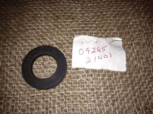 NOS Suzuki OEM Factory Kick Start Oil Seal 1969-1970 TS250 Savage 09285-21001 - Foto 1 di 1