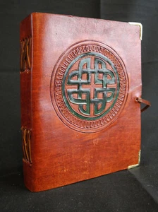 Keltischer Knoten - kleines handgefertigtes Leder Journal Tagebuch - irischer Druide heidnisch Wicca - Bild 1 von 8
