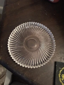 6 Glass Swirl 7.5 Inch Lipped Plates Ribbed - Picture 1 of 9