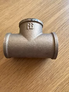 Parte de fontanería AG bronce T- 3 vías 1 1/4" BSP montaje hembra - Imagen 1 de 4