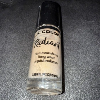 L.A. Colors Radiant Foundation - Lightweight w/Full Coverage “VANILLA CLM386” - Image 1 of 4