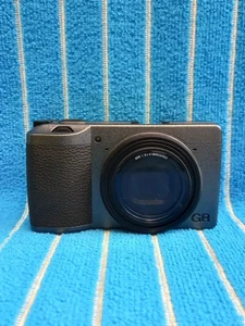 95%new RICOH GR DIGITAL III 3 Digital Camera W/10.0 Megapixel CCD Sensor Black - Picture 1 of 11