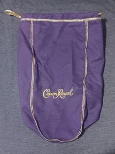 Borsa Crown Royal Liquor Whiskey canadese viola e bordo oro 9” x 13” - Foto 1 di 1