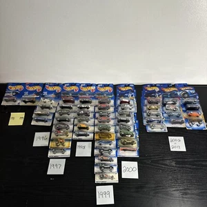 Lot of 52 Hot Wheels years 1991-2017 Mostly 90’s New Carded Fast Shipping - Bild 1 von 20