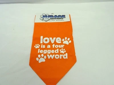 Bandana para perros Love is a cuatro patas word de Mirage Pet Products naranja MD/LG L Foto 1 de 4