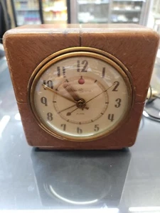 Orologio vintage General Electric legno 1947 modello 7H140 quadrato 5" completamente testato - Foto 1 di 5
