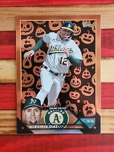 2023 Topps Update Aledmys Diaz Jack-o'-Lantern Parallel #US118 Athletics