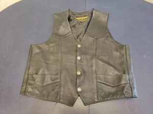 Black Leather Motorcyle Vest - Unik Ultra - Buffalo Nickel Snaps - Men's Size 50 - Foto 1 di 10
