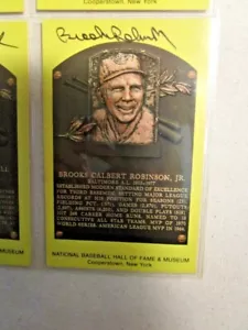 Brooks Robinson Signed Yellow Hall of Fame Plaque Postcard - Picture 1 of 1