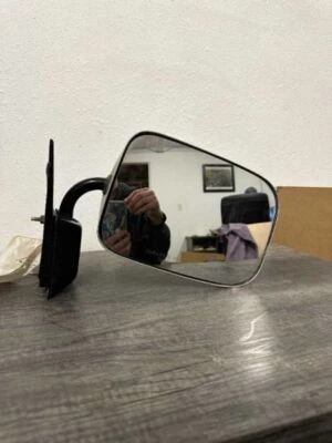 1988-2002 Chevy Silverado 1500 OEM RH Passenger Side View Mirror - Image 1 of 4