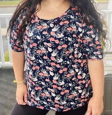 3XL Boyfriend T LULAROE 3x Azul Marino Rosa Verde Floral NUEVO CON ETIQUETAS Camiseta Elástica 26 28 Foto 1 de 4