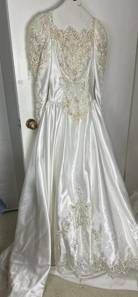 Vintage  Wedding Gown White Satin Beads Lace Long Train Stains Cutter craft fanc - Image 1 of 4