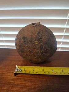 Robert Fournier Studio Pottery Upright Pebble Vase excellent condition 12cm Hi - Picture 1 of 24