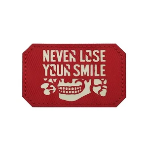 REFLECTIVE IR NEVER LOSE YOUR SMILE GHOST MILITRAY HOOK LOOP PATCH BADGE RED - Imagen 1 de 1