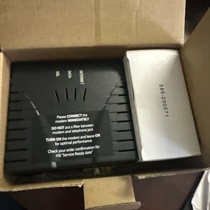 WESTELL G90-610015-20 ADSL2+ MODEM ( W/POWER CORD & CABLES) - Picture 1 of 2