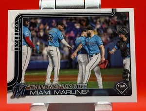 2025 Miami Marlins Checkliste Topps Serie 1 #340 - Bild 1 von 2