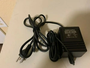Power Supply Model: DD572700800G used, unique prong, complete. - Picture 1 of 7