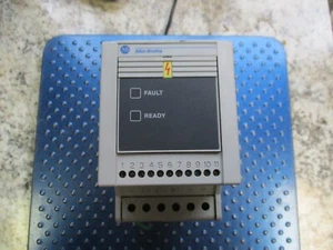 ALLEN BRADLEY VARIABLE VELOCIDAD DRIVE SER C FRN 7.06 160-AA03NSF1P1 - Imagen 1 de 6
