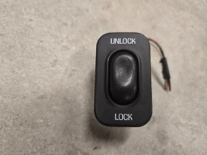 98-03 FORD RANGER MAZDA B2600 DRIVER LEFT SIDE POWER DOOR LOCK SWITCH OEM - Picture 1 of 6