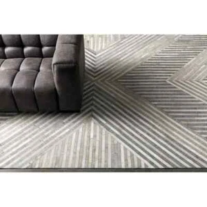 Alfombra de cuero rústico con patrón de cruz y salpicaduras - Elegante acento de decoración del hogar - Imagen 1 de 6
