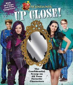 Disney Descendants: Up Close! (Hardcover) - Foto 1 di 1