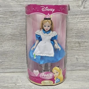 Disney Alice nel paese delle meraviglie bambola porcellana ottone chiave ricordo 2006 scatola danneggiata - Foto 1 di 13