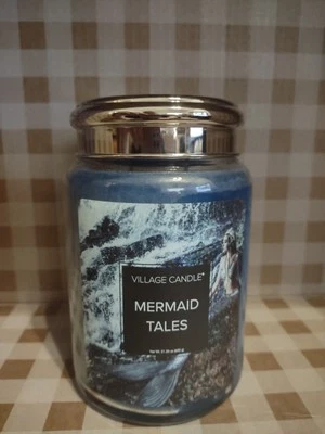 VILLAGE CANDLE MERMAID TALES 26 OZ TARRO GRANDE VELA ¡Raro! Foto 1 de 4