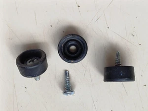 2 Stück Stellfüsse Gerätefüsse Standfuß H=8,5mm d=17mm Hartplastik mit Schrauben - Bild 1 von 1