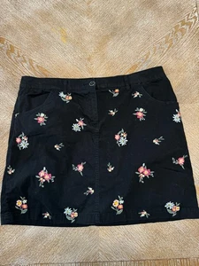 Karen Scott Black Embroidered Skort Sz 14 Waist 36” Length 17.5” Pockets Cotton - Picture 1 of 6