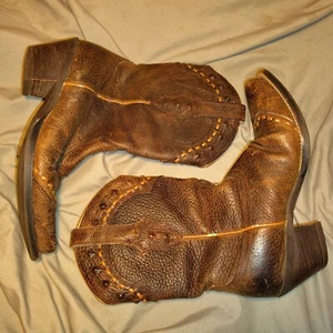ARIAT Boots Women Brown Oiled Leather Dixie 21286 Cowboy Rowdy 6 B Snip Toe - Picture 1 of 19