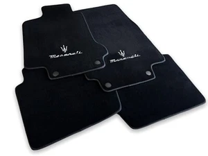 Tappetini PER MASERATI IN VELLUTO EXCLUSIVE CON RICAMO - Foto 1 di 2