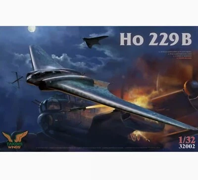 TAKOM 32002 1/32  Horten Ho229B （With Two Soldier）Model Kit - Image 1 of 4