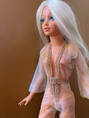 Mono de salón transparente Stella Swirl traje pantalón se adapta ideal a muñeca Tiffany Taylor Foto 1 de 4