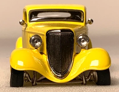 Design Studio 1934 Ford Hot Rod Yellow scale 1:43 INV# 4655 - Image 1 of 4