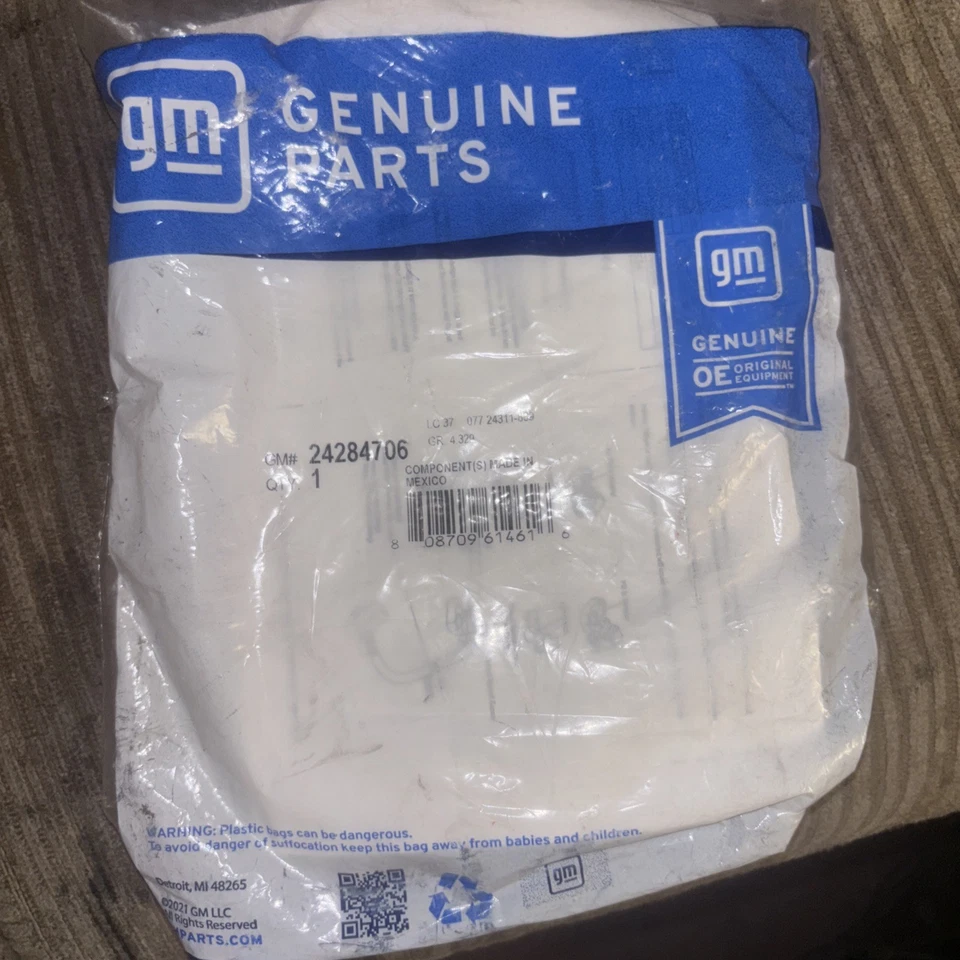 Sensor de velocidad de entrada y salida de transmisión de piezas originales GM 24284706 Foto 1 de 3