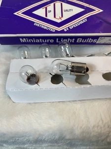 Vintage Top Quality Miniature Lamp Automotive Bulbs 12V 15C.P 6 Bulbs - Bild 1 von 5