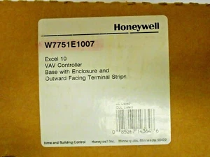 Honeywell W7751E-1007 Excel 10 VAV Controller Base and Enclosure - New in Box! - Picture 1 of 11