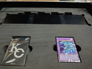 set custodia e separatore Yu-Gi-Oh gioco di carte OCG 25° anniversario ULTIMATE - Foto 1 di 5