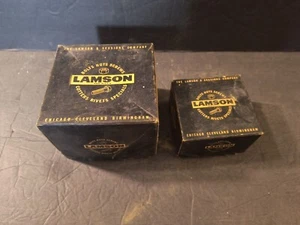 Antica scatola pubblicitaria Lamson bulloni stufa viti dadi lotto di 2 vintage  - Foto 1 di 5