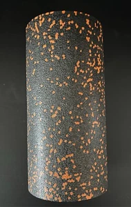 BLACKROLL Relaxroll 30x15cm schwarz / orange Faszienrolle Sport Muskel B hart - Bild 1 von 3