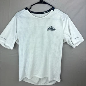 Nike DRI-FIT Trail Solar Chase Kurzarm-Laufshirt Herren Medium DV9305 - Bild 1 von 9