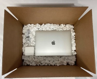 Apple MacBook Pro 13" Retina / 3.12 Ghz i7 16GB 512GB SSD - Silver | Warranty - Image 1 of 4