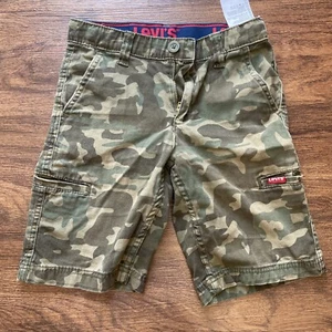 Levi’s Size 10 Regular Camo Cargo Shorts Boys Elastic Waist Band - Picture 1 of 3