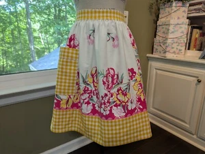 KITCHEN APRON w/Pocket hm w/up-cycled VTG Tablecloth w/Pinks-Yellow Flowers NEW - Picture 1 of 8