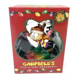 1996 NOS Garfield Ice Skating Christmas Ornament Paws Trim-A-Tree - Picture 1 of 7