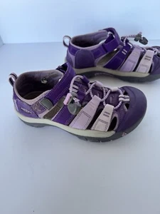 SANDALIAS KEEN NIÑA MORADAS, TALLA 2, USADAS UNA VEZ Y BONITO ESTADO LIMPIO - Imagen 1 de 15