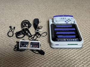 Hyperkin Retron 5 Console  2 Controllers - Picture 1 of 15