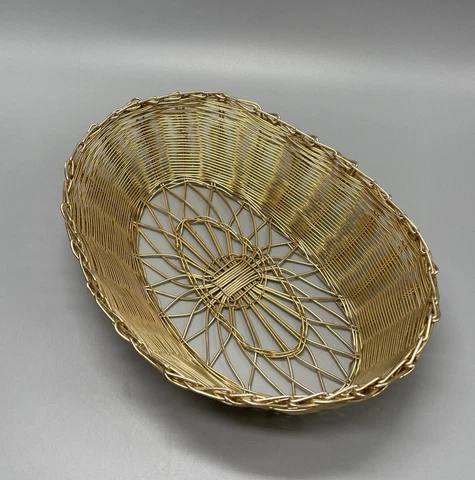 Decorative Gold Wire Wicker Woven Style Oval Basket (9" x 6" x 2.5") Cover